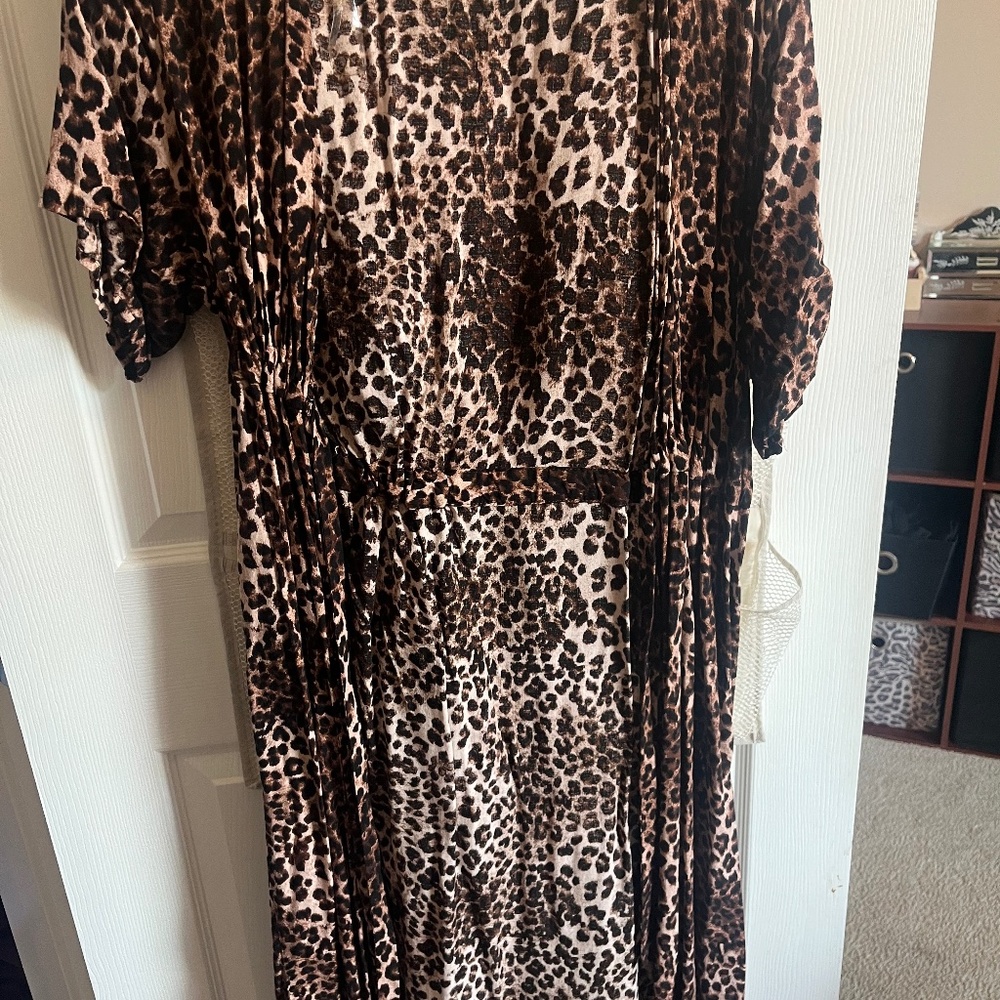 Wild fable leopard wrap